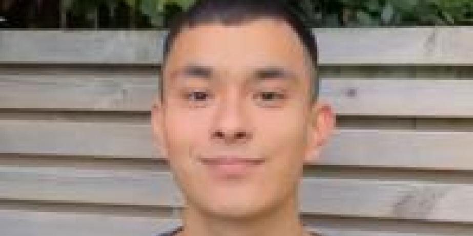 Image Intern Leo Marhic - Democracy International